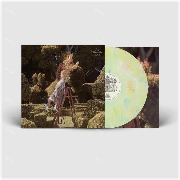 【預購】【全新水彩暈染彩膠2LP】Laufey - A Matter of Time: The Final Hour